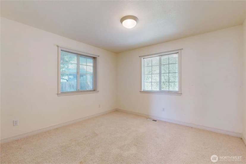 Property photo for 633 Se 6th Street, College Place photo 18