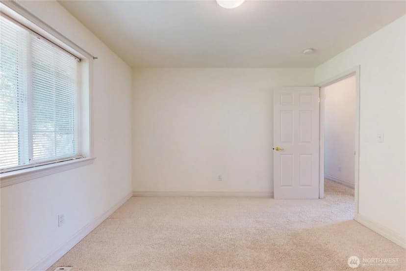 Property photo for 633 Se 6th Street, College Place photo 19