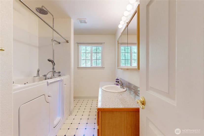 Property photo for 633 Se 6th Street, College Place photo 16