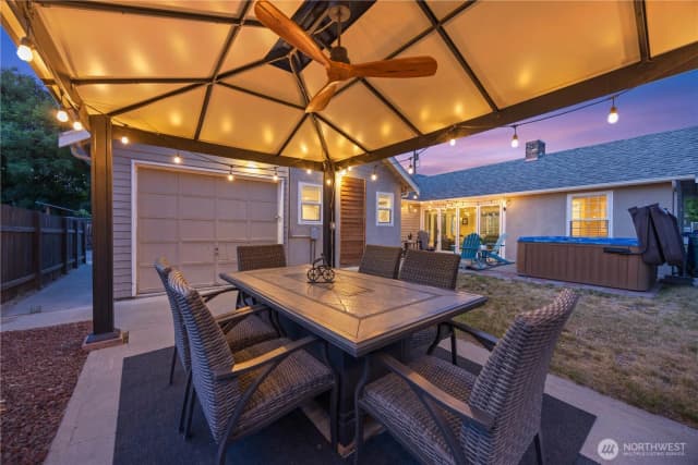 Property photo for 214 S Bradley Street, Chelan photo 3