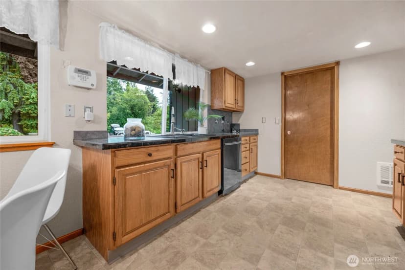 Property photo for 12208 99th Avenue Ne, Arlington photo 15