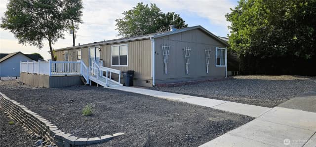 Property photo for 40 Fir Street N, Soap Lake