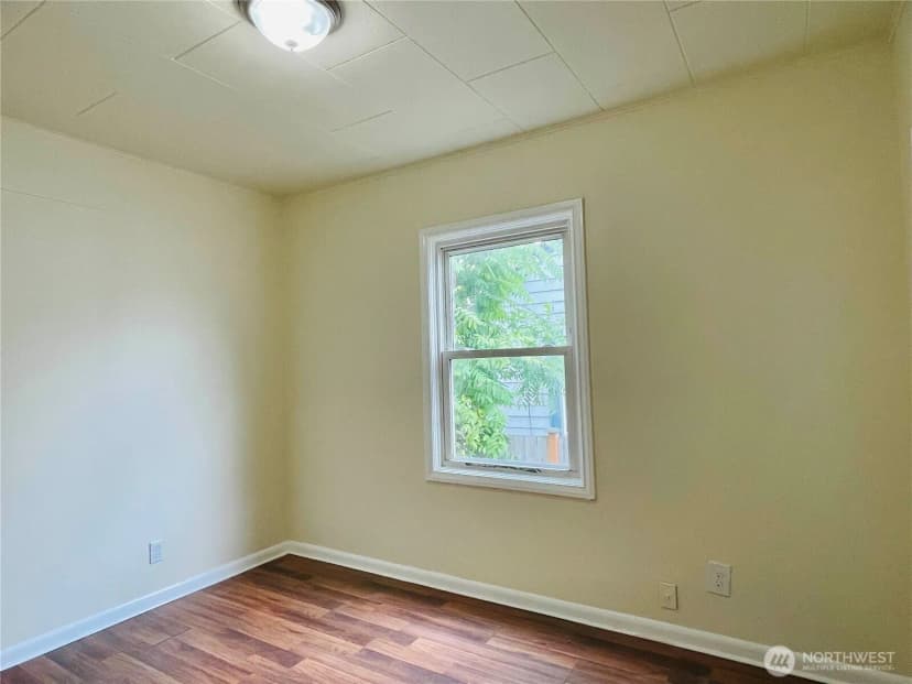 Property photo for 334 N Garden Ave Avenue, Renton photo 6