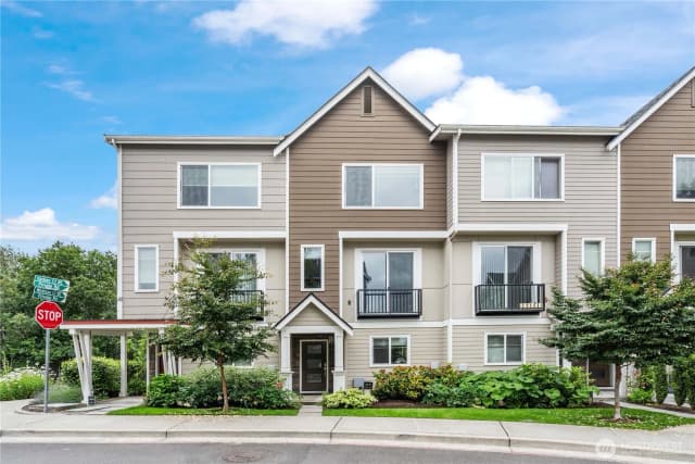 Property photo for 4239 Ne 3rd Lane, Renton