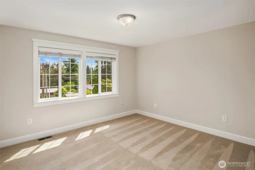 Property photo for 201 240th Street Sw, Bothell photo 30