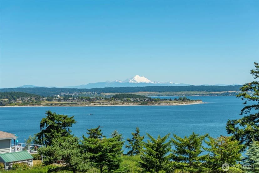 Property photo for 1223 Rainier Lane, Oak Harbor photo 4