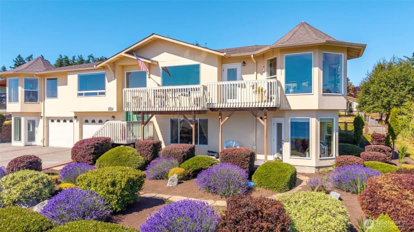 Property photo for 1223 Rainier Lane, Oak Harbor