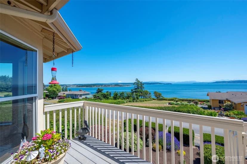 Property photo for 1223 Rainier Lane, Oak Harbor photo 11