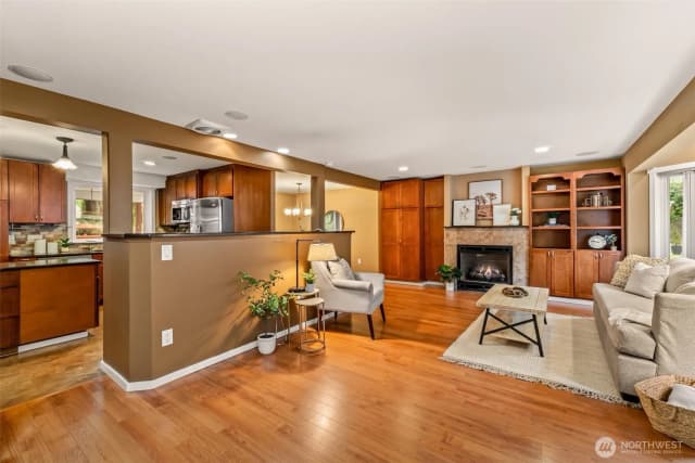 Property photo for 13838 101st Place Ne, Kirkland photo 3
