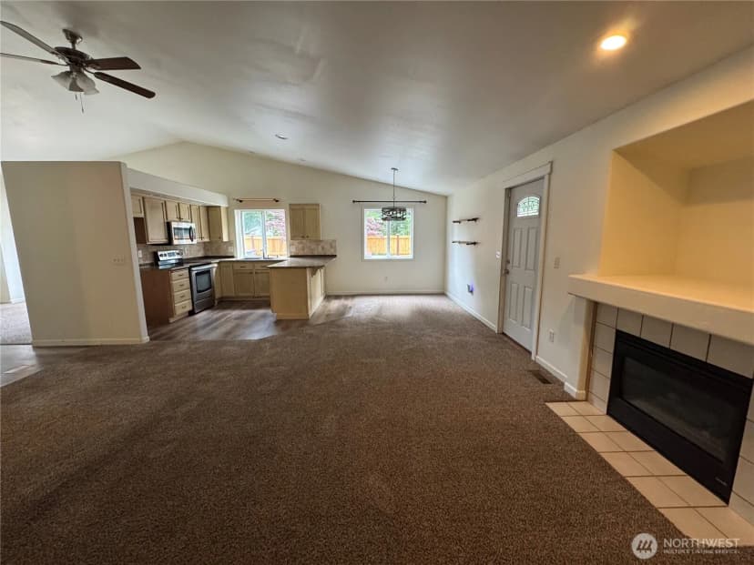 Property photo for 11028 124 Street Ct E, Puyallup photo 6
