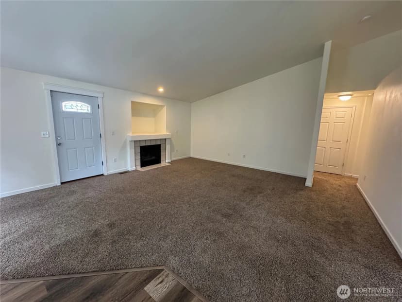 Property photo for 11028 124 Street Ct E, Puyallup photo 8