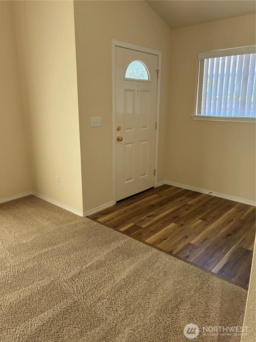 Property photo for 1602 Sundrop Lane Se, Tumwater photo 2