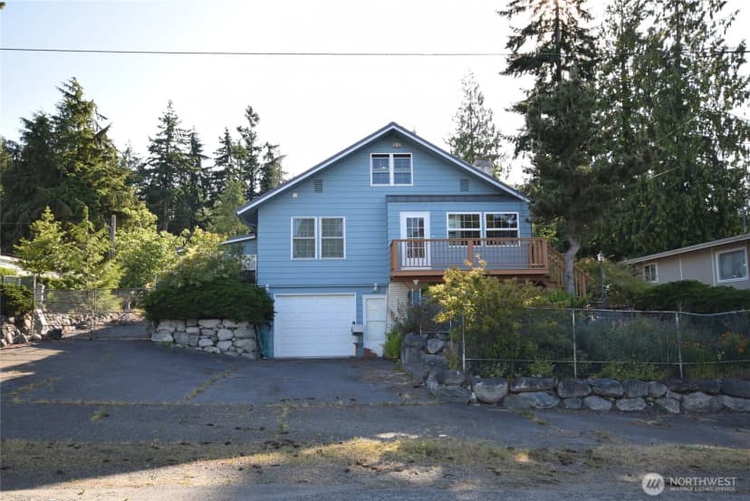 Property photo for 990 Madrona Way, Sequim photo 2