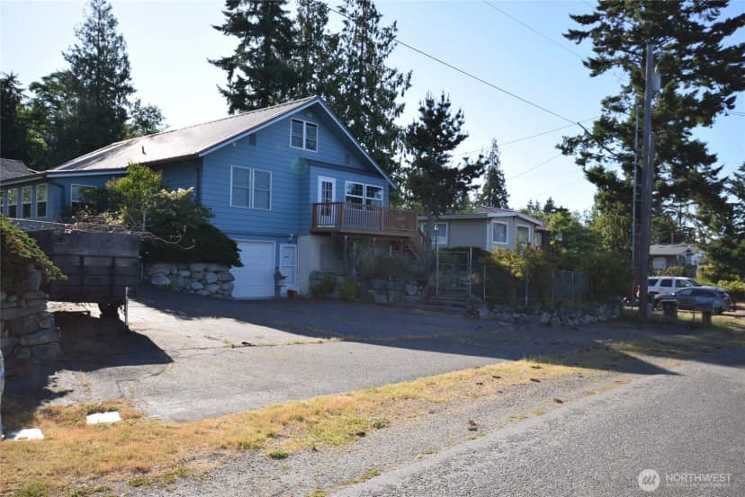 Property photo for 990 Madrona Way, Sequim