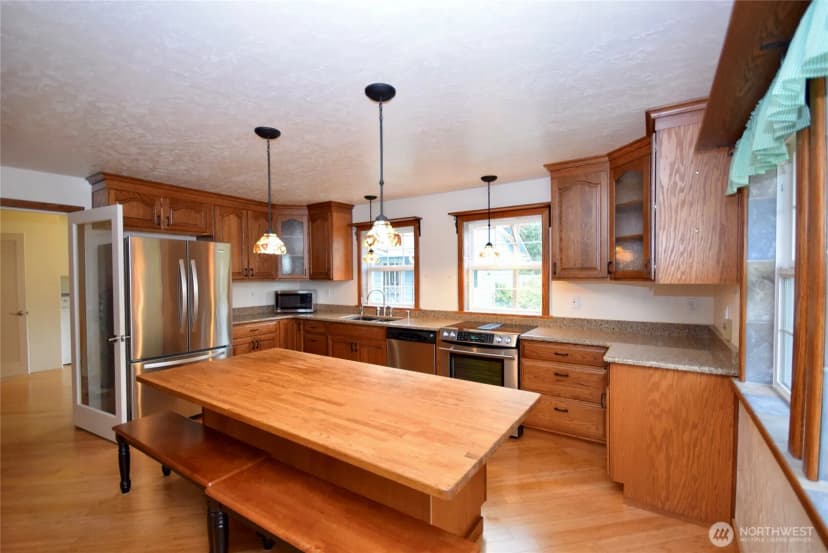 Property photo for 990 Madrona Way, Sequim photo 7