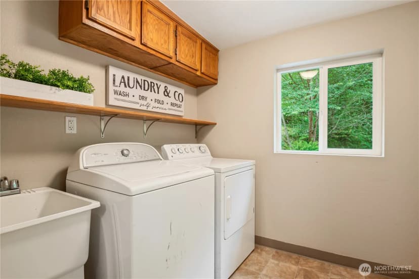 Property photo for 551 Fall Creek Road, Longview photo 13