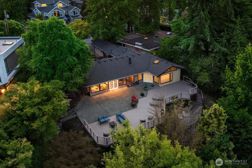 Property photo for 1702 99th Avenue Ne, Bellevue photo 12