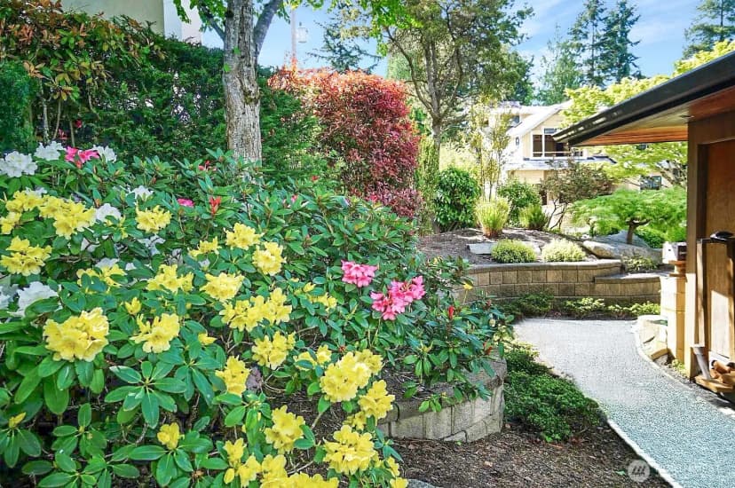 Property photo for 1702 99th Avenue Ne, Bellevue photo 16