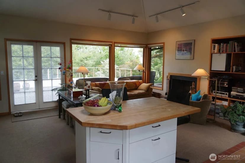 Property photo for 1702 99th Avenue Ne, Bellevue photo 22