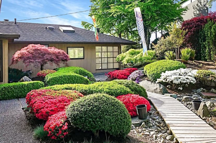 Property photo for 1702 99th Avenue Ne, Bellevue