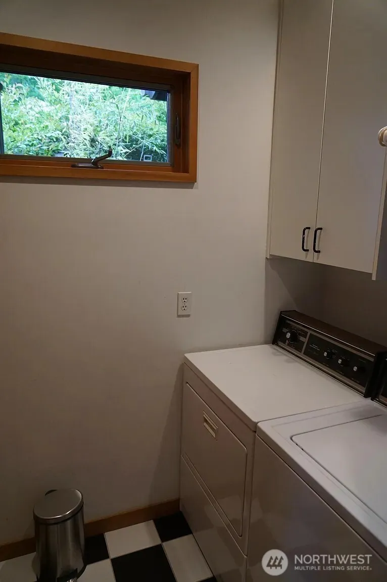 Property photo for 1702 99th Avenue Ne, Bellevue photo 25