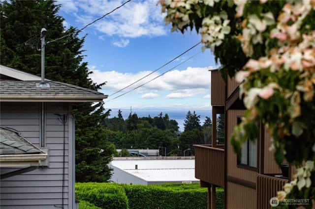 Property photo for 1807 E 3rd Street, Port Angeles photo 2