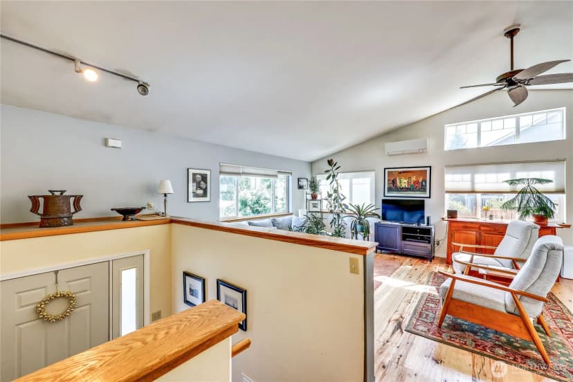 Property photo for 4243 Holcomb Street, Port Townsend photo 3
