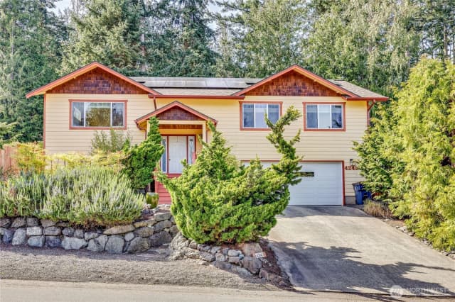 Property photo for 4243 Holcomb Street, Port Townsend