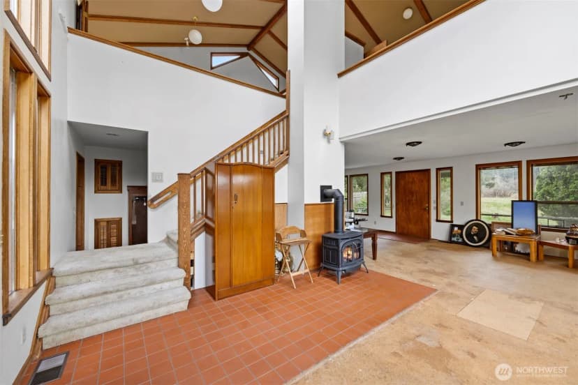 Property photo for 6571 West Shore Drive, Anacortes photo 23