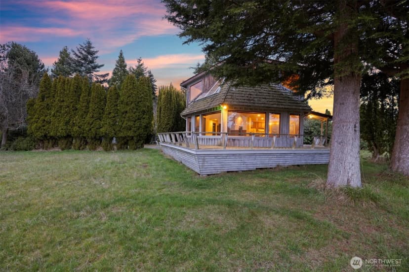 Property photo for 6571 West Shore Drive, Anacortes photo 10