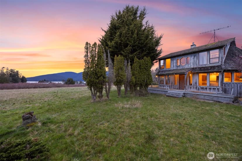 Property photo for 6571 West Shore Drive, Anacortes photo 6