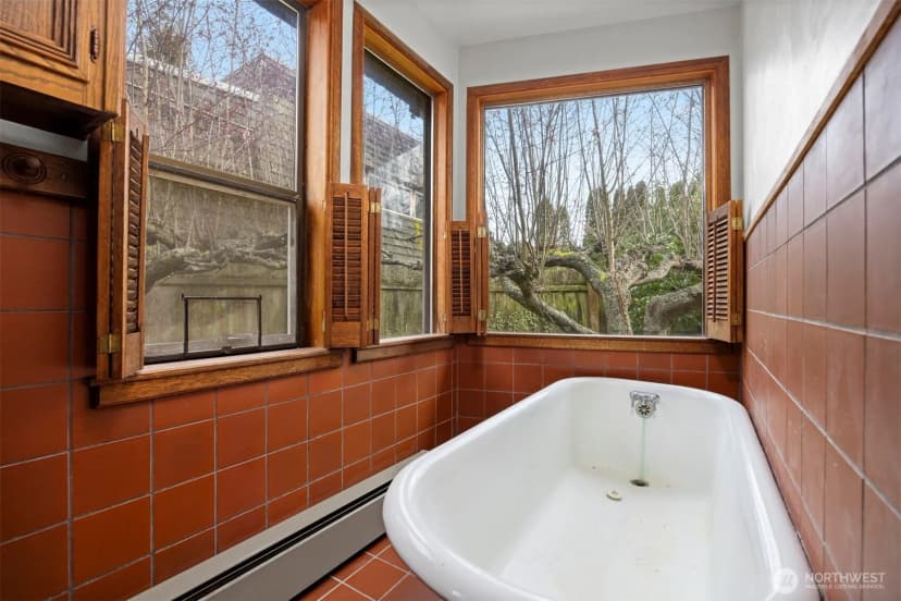 Property photo for 6571 West Shore Drive, Anacortes photo 21