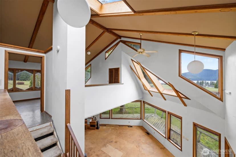 Property photo for 6571 West Shore Drive, Anacortes photo 26