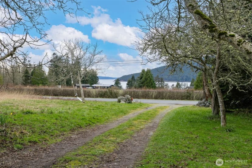 Property photo for 6571 West Shore Drive, Anacortes photo 36