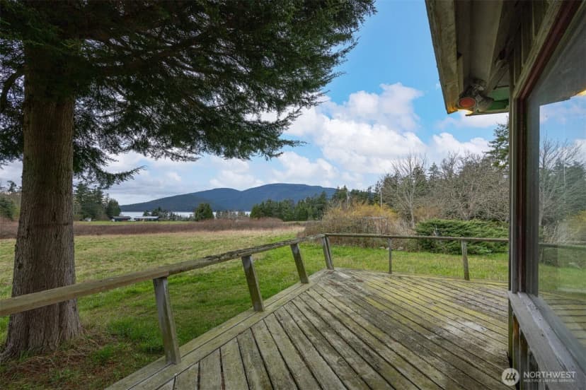 Property photo for 6571 West Shore Drive, Anacortes photo 32