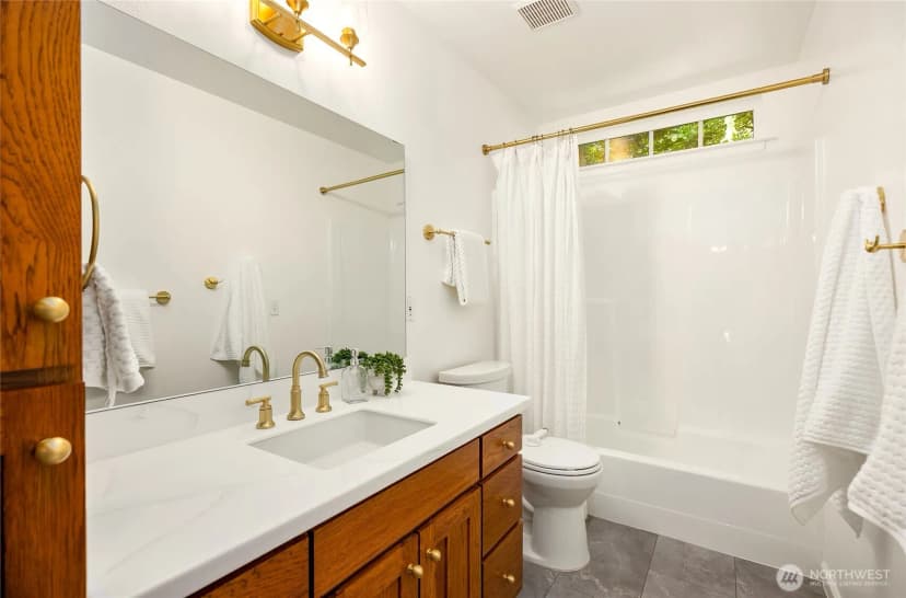 Property photo for 7703 Fletcher Bay Road Ne, Bainbridge Island photo 25