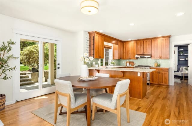 Property photo for 7703 Fletcher Bay Road Ne, Bainbridge Island photo 5