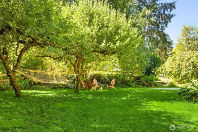 Property photo for 7703 Fletcher Bay Road Ne, Bainbridge Island photo 2