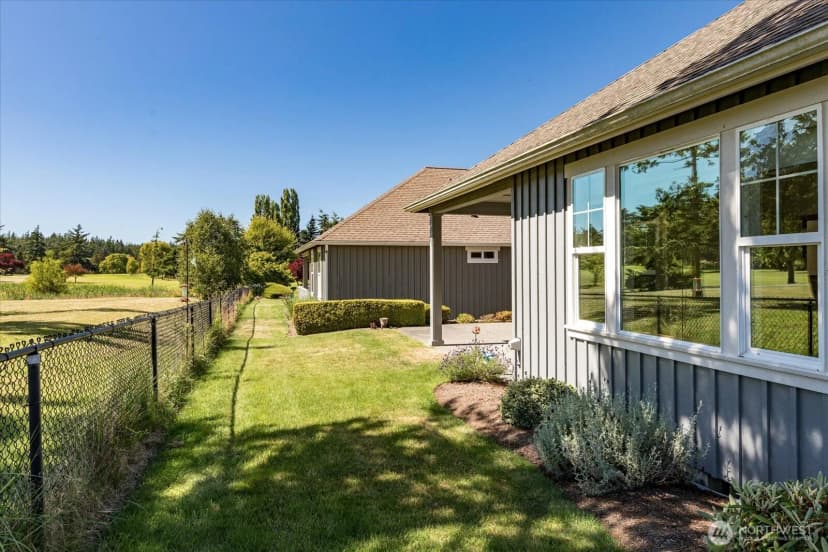 Property photo for 1341 Sw Xavier Drive, Oak Harbor photo 16