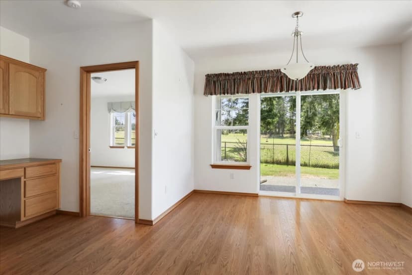 Property photo for 1341 Sw Xavier Drive, Oak Harbor photo 12