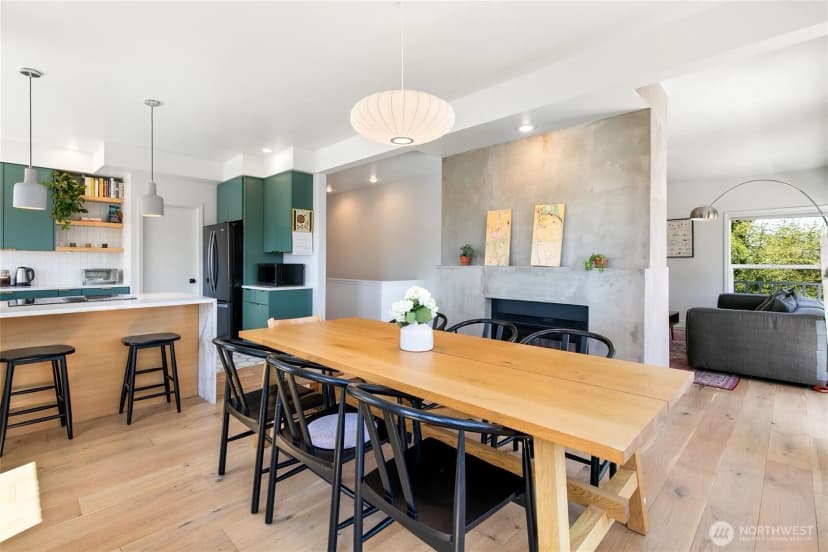 Property photo for 600 Sw Cloverdale Street, Seattle photo 11