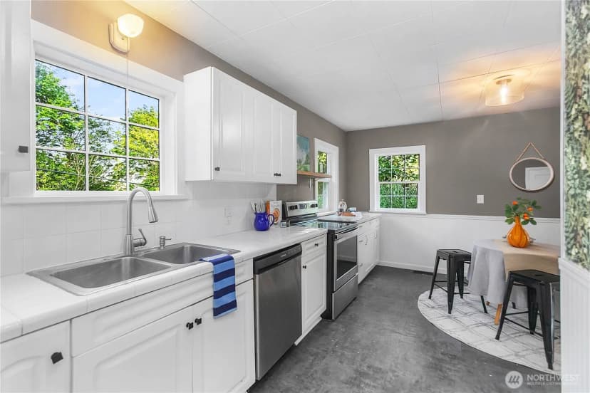 Property photo for 9809 Shepler Road Ne, Bremerton photo 12