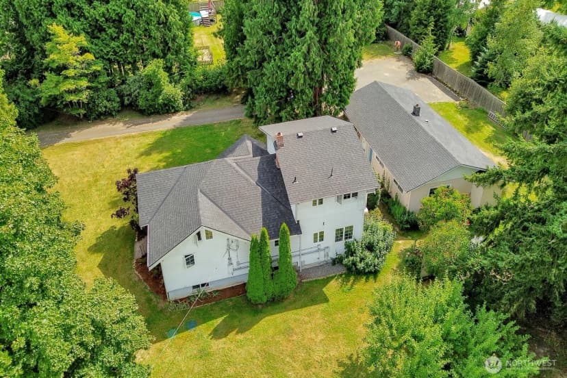 Property photo for 8597 Harborview Road, Blaine photo 4
