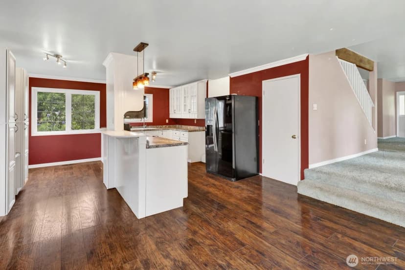Property photo for 8597 Harborview Road, Blaine photo 12
