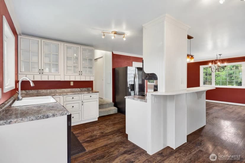 Property photo for 8597 Harborview Road, Blaine photo 11