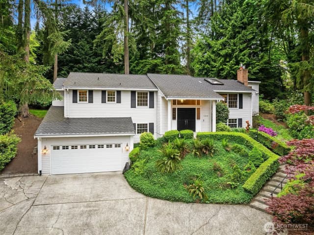 Property photo for 12810 Ne 32nd Place, Bellevue