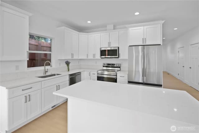 Property photo for 524 2nd Avenue Se, Soap Lake photo 5