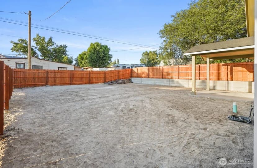 Property photo for 524 2nd Avenue Se, Soap Lake photo 27