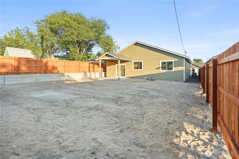 Property photo for 524 2nd Avenue Se, Soap Lake photo 25