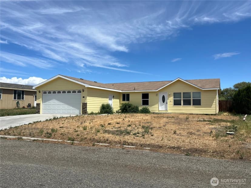 Property photo for 812 Rainier Drive, Kittitas photo 2